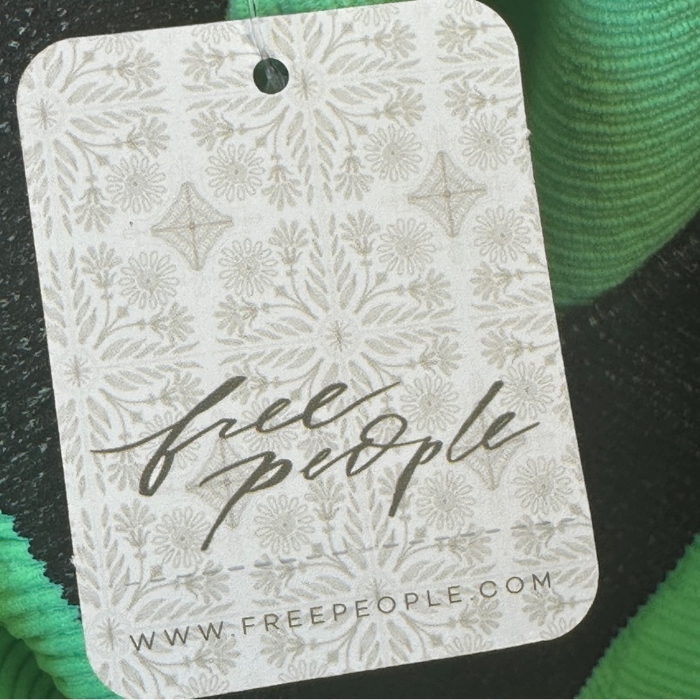 FP Movement Free People Fresh Cut Green Athletic Ribbed Shorts Size XS/S - Picture 9 of 13
